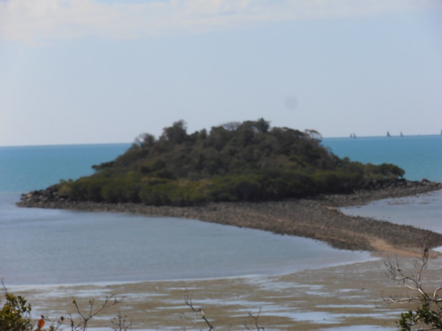 Pigeon Island off Cannonvale Beach