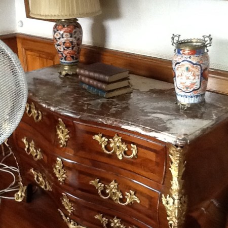 Side board Monet's house